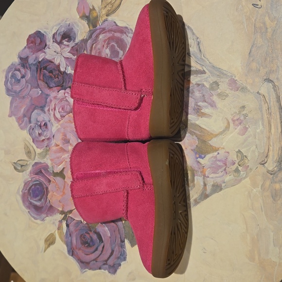 Fuchsia UGG Leather Infant Boots  Size 2/3 Booties Baby Hot Pink Suede Fleece - Picture 4 of 10